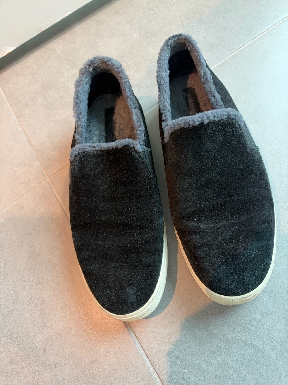Vince women's Black Fleece-Lined Slip-On Casual Shoes
